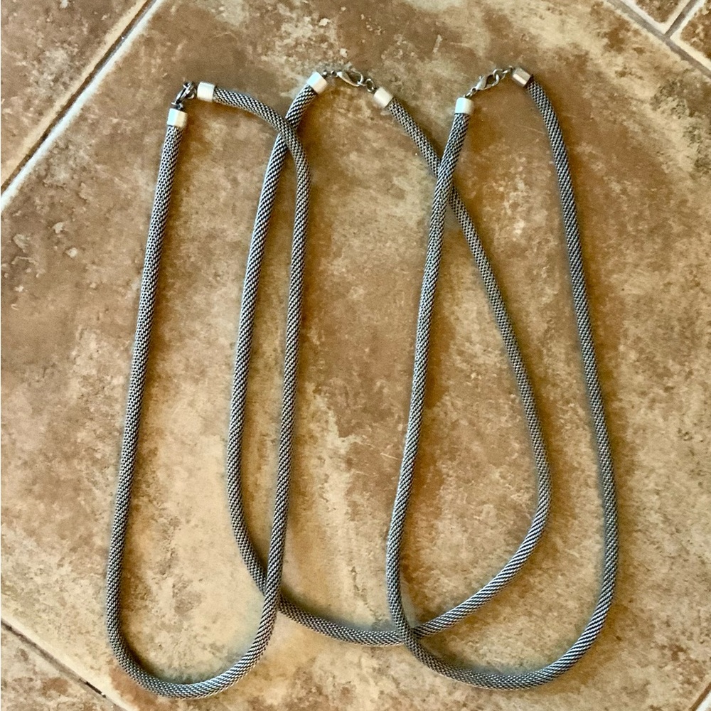 - 3 vintage mesh chain necklaces